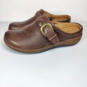 NWT Aetrex Libby Braided Detail Leather Clogs Brown Slip On Women Shoes Size 7